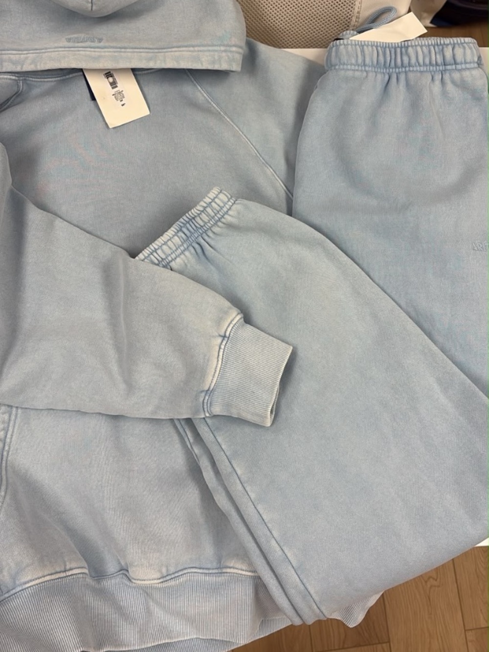 NWT aritzia sweatfleece set